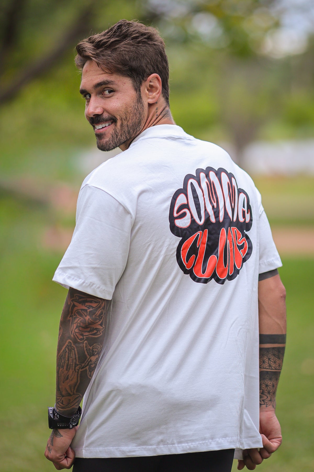 Camiseta Oversized Off-White